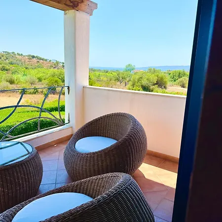 Apartment White House Lu Impostu