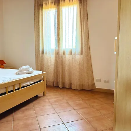 White House Lu Impostu アパート